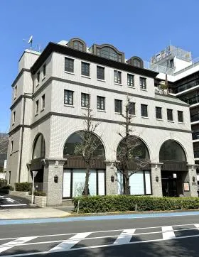 ルクスエテルナビルの外観