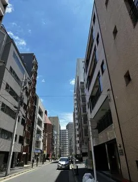 築地エー・アイ・ユービルの外観