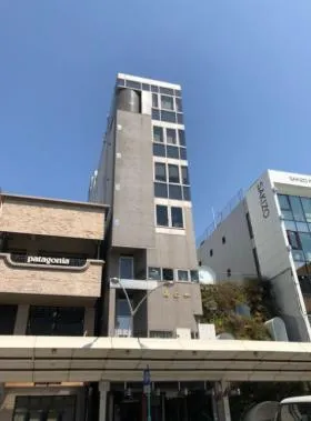 みのや四条ビルの外観
