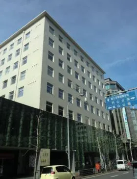 COCON烏丸ビルの外観