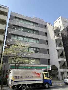 第四田町ビルの外観