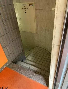 KSビルの外観