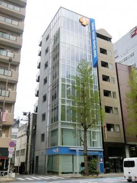 バン産商ビルの外観