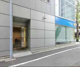 バン産商ビルの外観