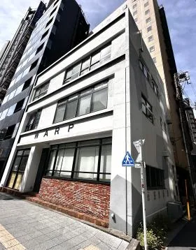 新宿ワープビルの外観