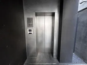 ESCALIER麹町ビルの外観