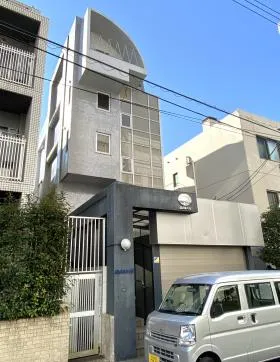 ダイアンビルの外観