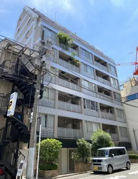 ミュゼ表参道ビルの外観