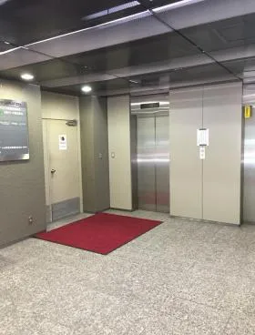 丸柏タマビルの外観