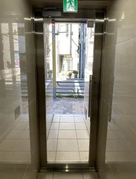 エスペランサ湯島の外観