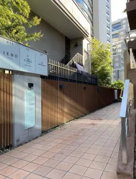 青山パインビレッジビルの外観