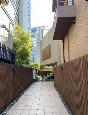 青山パインビレッジビルの外観