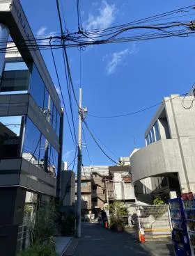 青山パインビレッジビルの外観