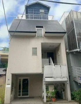 TZビルの外観