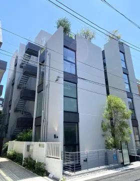 AUSPICE AOYAMAの外観