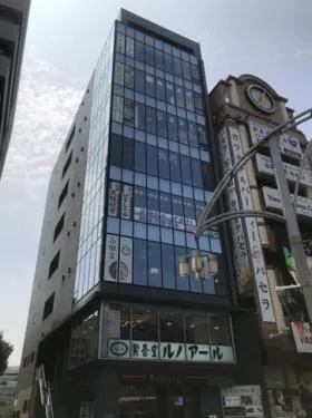 レイクサイドビルの外観