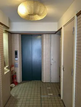 片岡ビルの外観