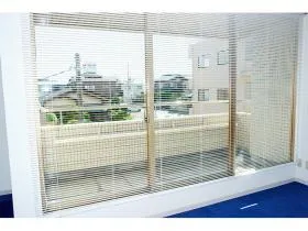 石橋松波ビルの外観
