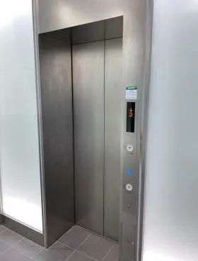 広尾ヴィラージュビルの外観