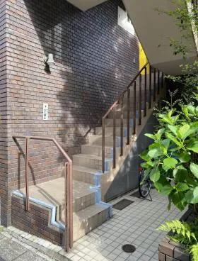 しもじまビルの外観