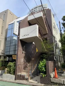 しもじまビルの外観