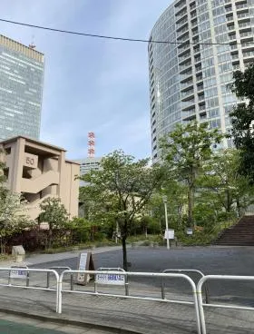 しもじまビルの外観