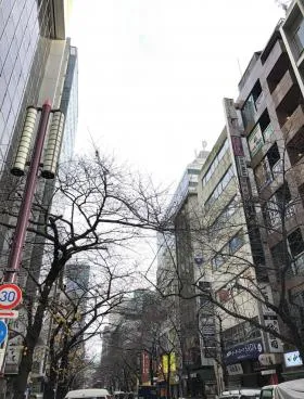 石塚八重洲ビルの外観