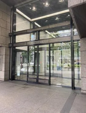武田御堂筋ビルの外観