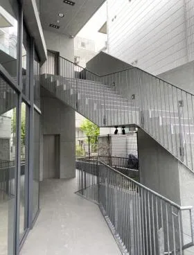 FPG Links OMOTESANDO IVの外観