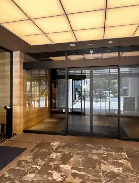 フロンティアグラン西新宿の外観