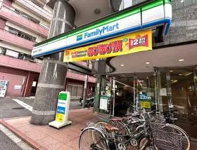 ファミリーマート