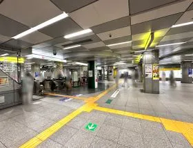 都営大江戸線「都庁前駅」