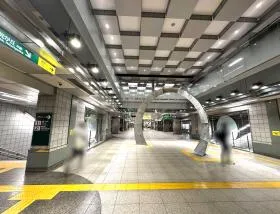 都営大江戸線「都庁前駅」