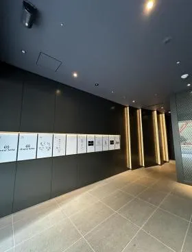 HULIC&New GINZA NMIKI6 ビルの外観