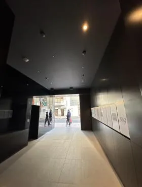 HULIC&New GINZA NMIKI6 ビルの外観