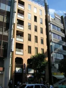 川志満ビルの外観