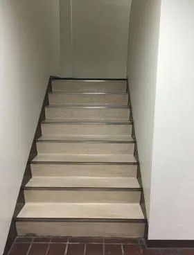 第1SSビルの外観