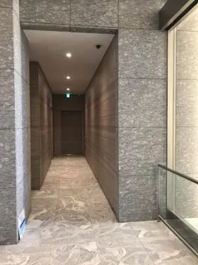 虎ノ門八束ビルの外観