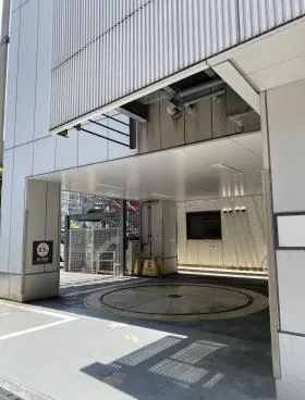 相鉄フレッサイン新橋烏森口ビルの外観