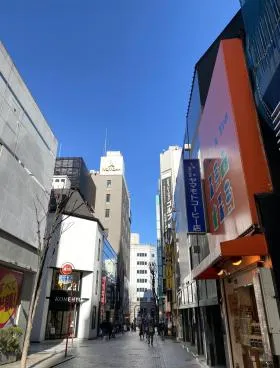 HULIC &New SHINJUKUビルの外観