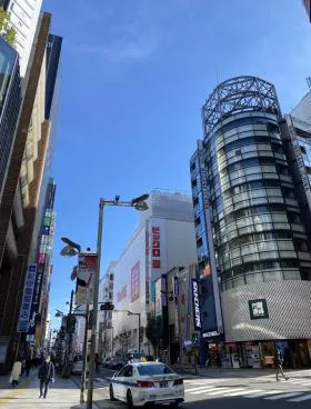 HULIC &New SHINJUKUビルの外観