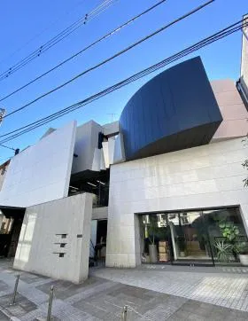 WISMA395ビルの外観