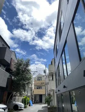 DOUBLE COURTビルの外観