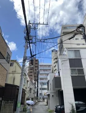 DOUBLE COURTビルの外観