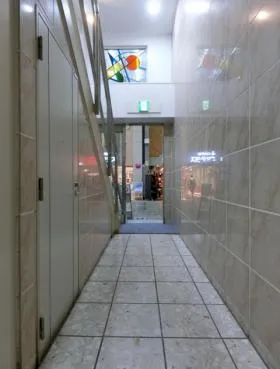 スカイワードビルの外観