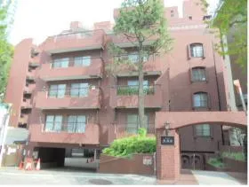 マンション広尾台ビルの外観