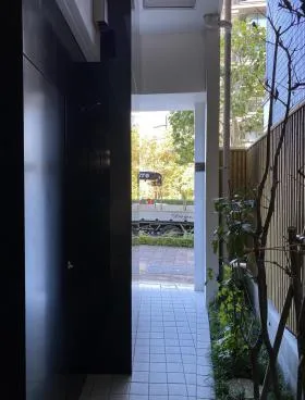 赤坂フロントタウンビルの外観