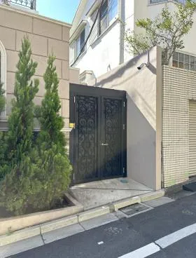 ロイヤルヒル元麻布の外観