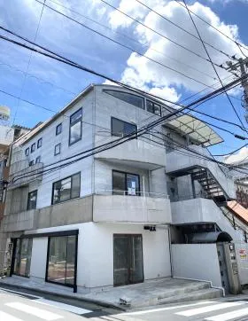 アークハウス青葉台ビルの外観