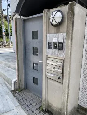 アークハウス青葉台ビルの外観